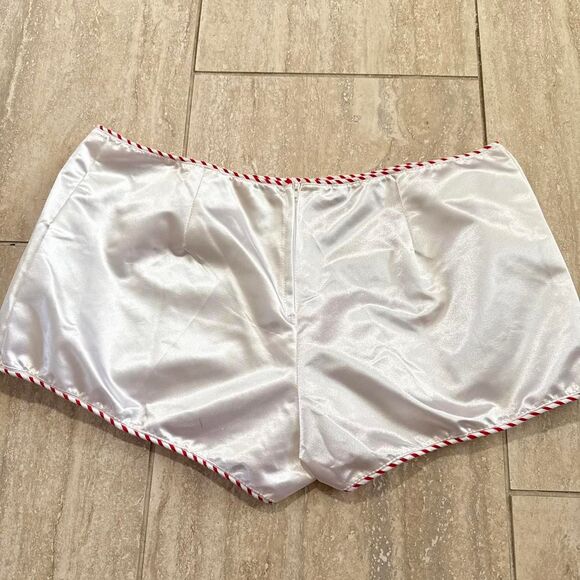 Vintage White Satin mini Micro Shorts red Heart rhinestones Sz L Coquette lolita - Picture 6 of 7